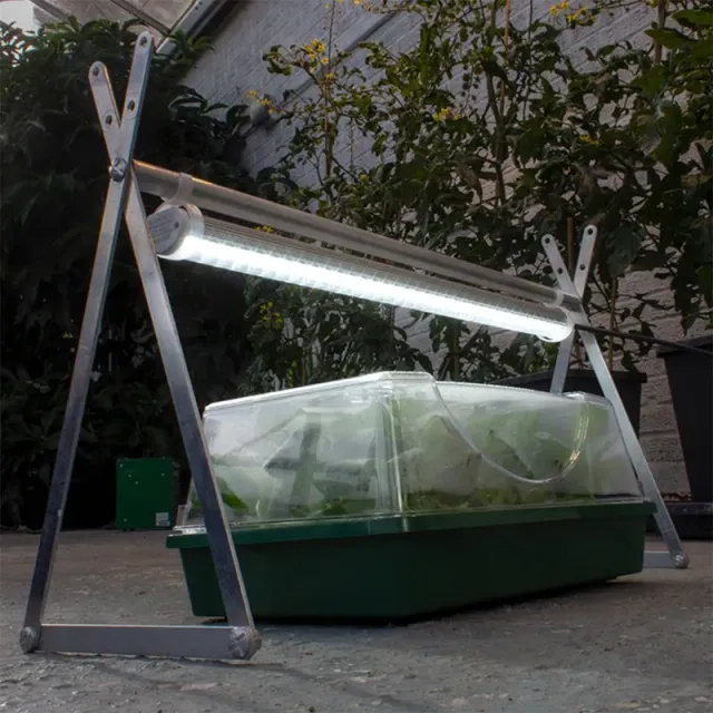 World Botanics ROOT!T 26W kweeklamp met standaard single daglicht